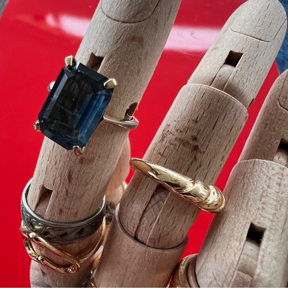 14k TGE Emerald Cut Ring. London Blue Topaz Colored Stone. Size 6/ 6.5. - Picture 8 of 10